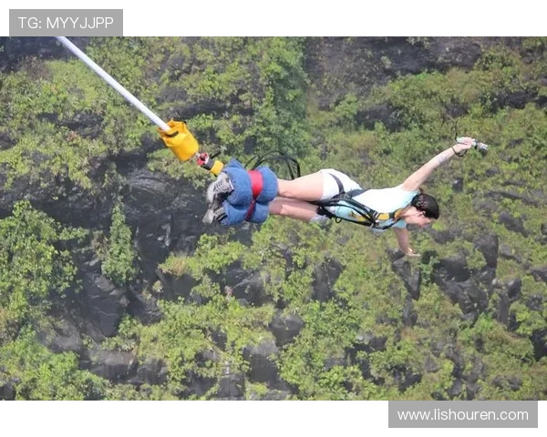 南京攀岩队在世界滑板锦标赛中的精彩表现与力量解析